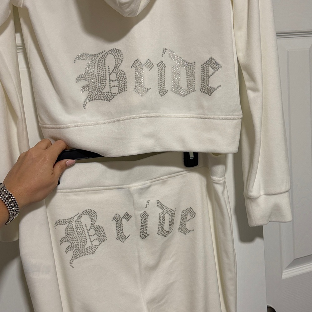 Juicy bridal Hoodie and pants velour track suit - Picture 3 of 4